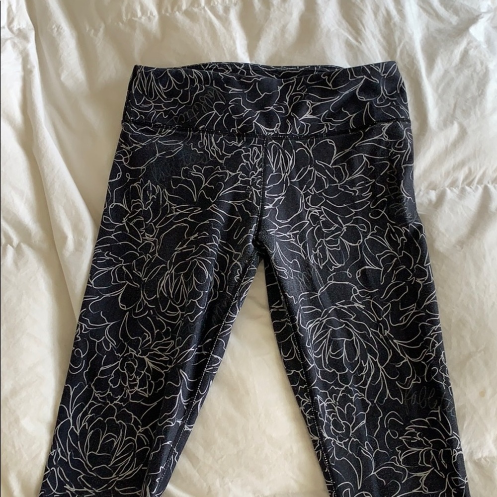 Fabletics leggings.